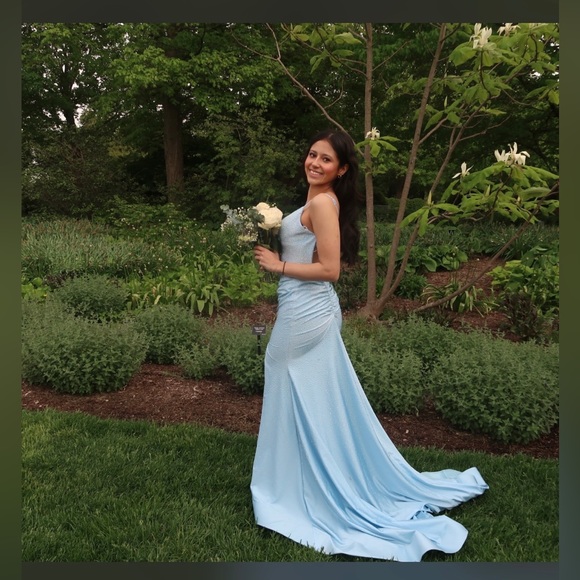 Sherri Hill prom dress - Picture 2 of 4